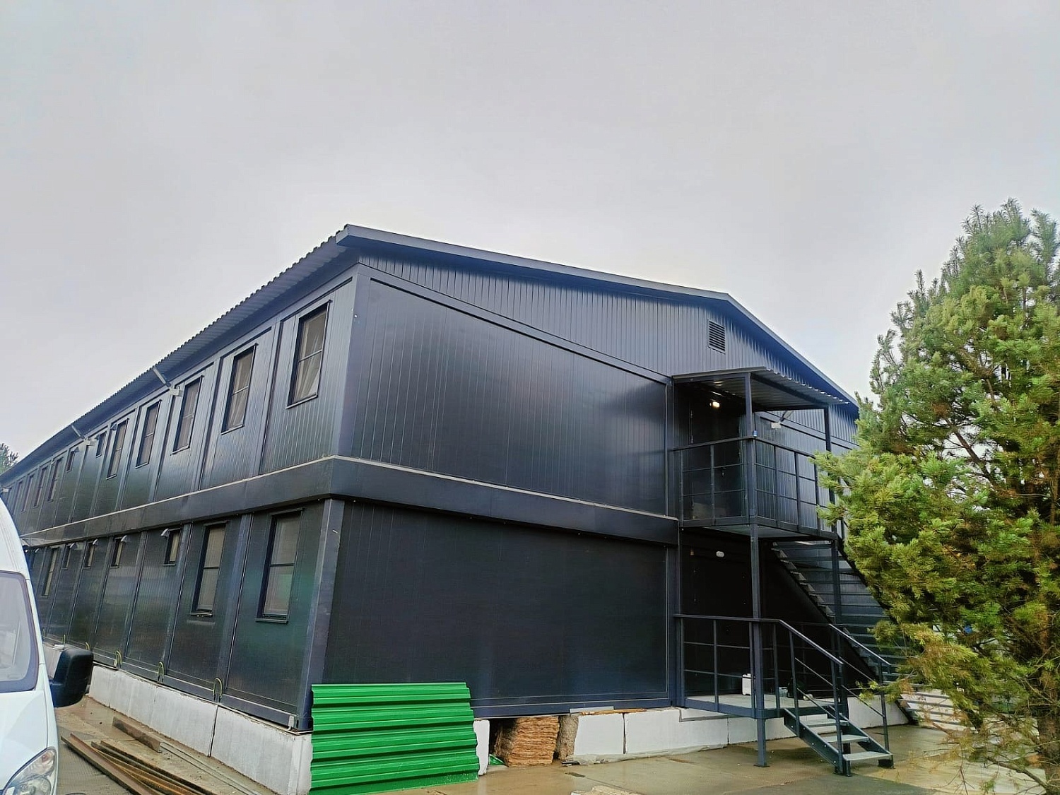 Общежитие на базе 90 модулей "Звезда" в городе  Великий Новгород